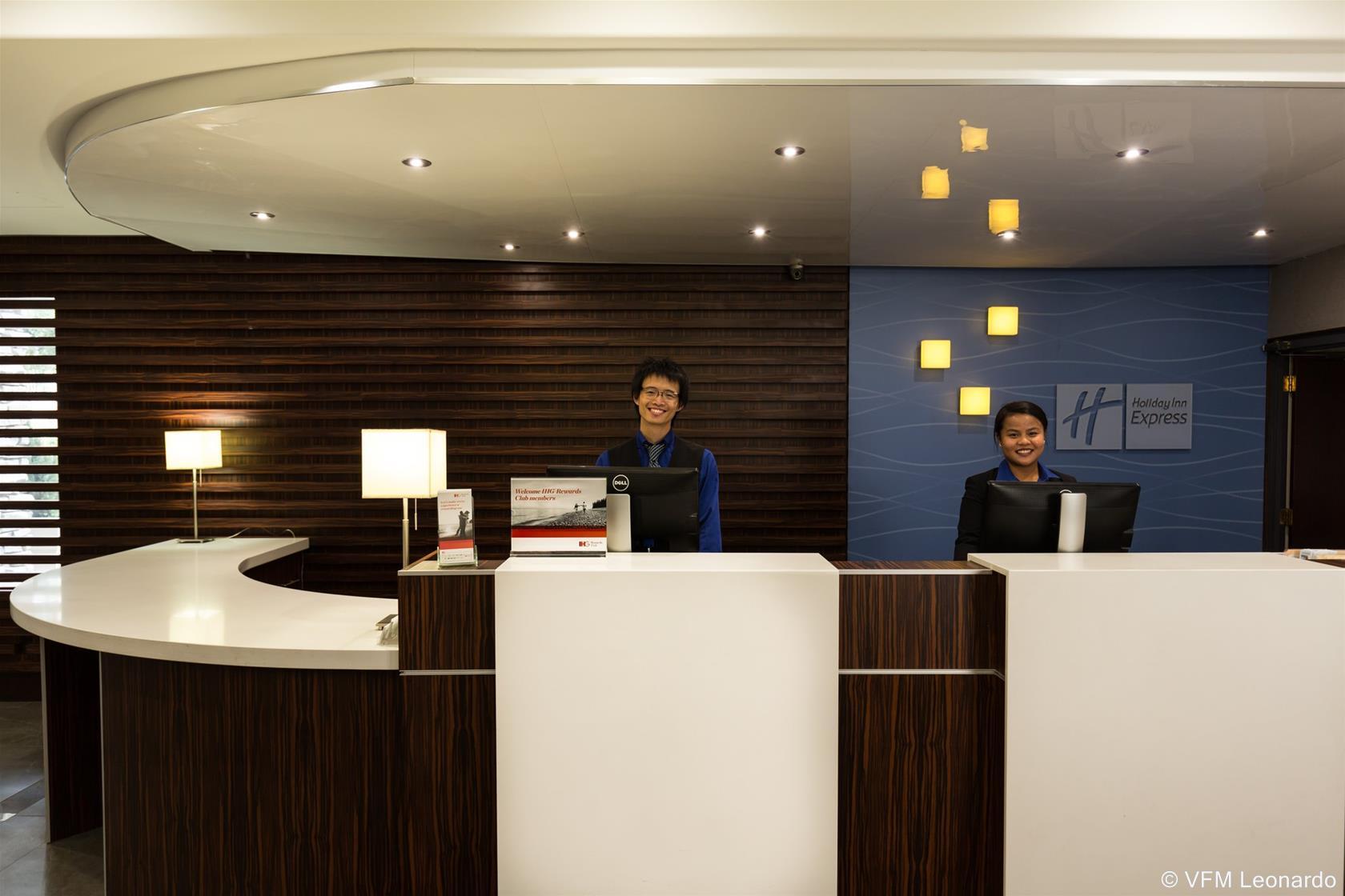 Holiday Inn Express Edmonton Downtown By Ihg Kültér fotó