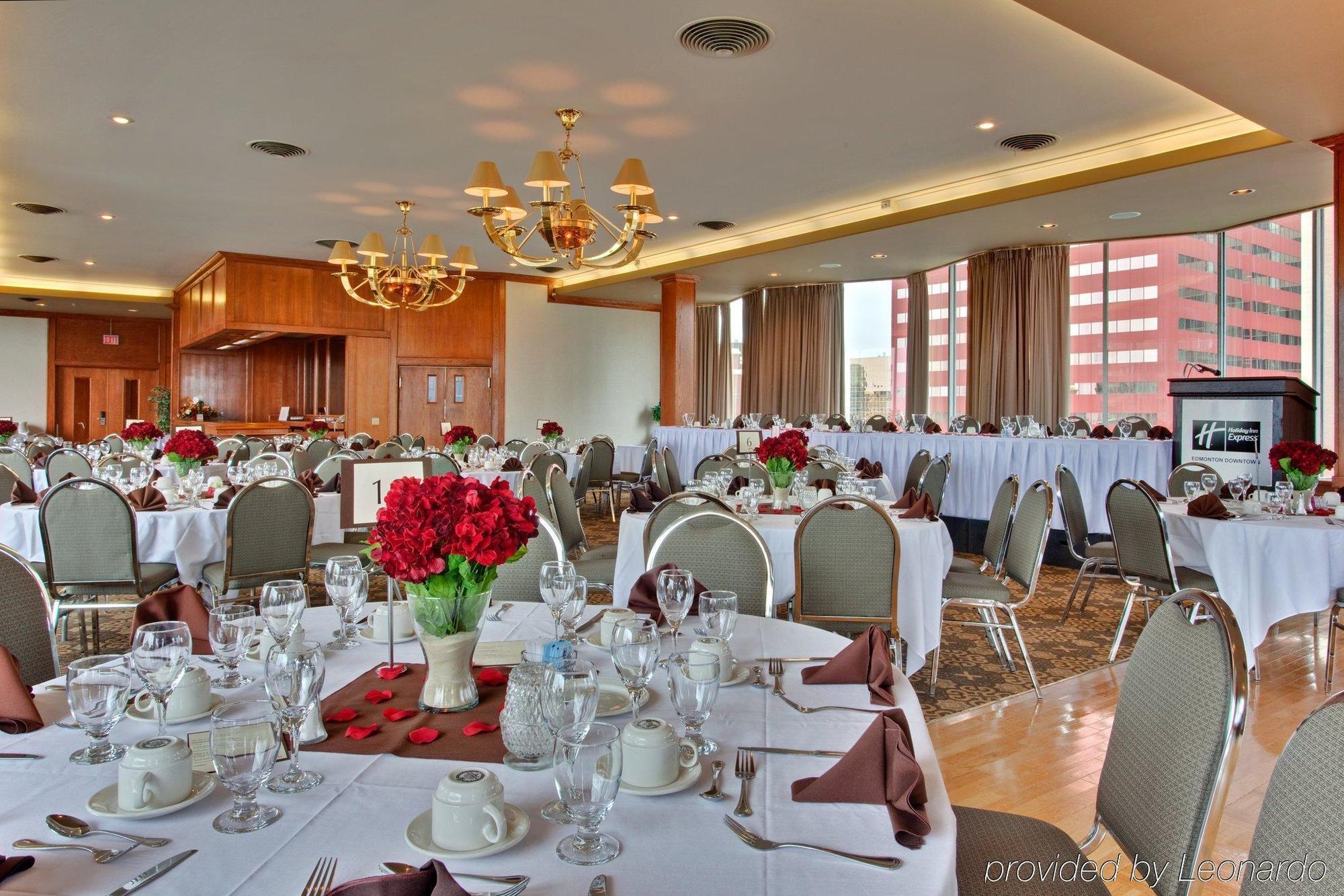 Holiday Inn Express Edmonton Downtown By Ihg Kültér fotó