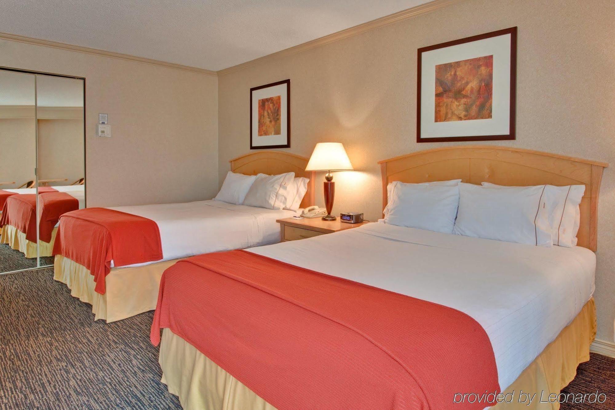 Holiday Inn Express Edmonton Downtown By Ihg Kültér fotó